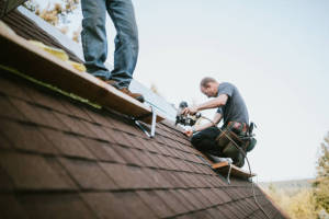 Local Roofers in Liberty Ctr, IA